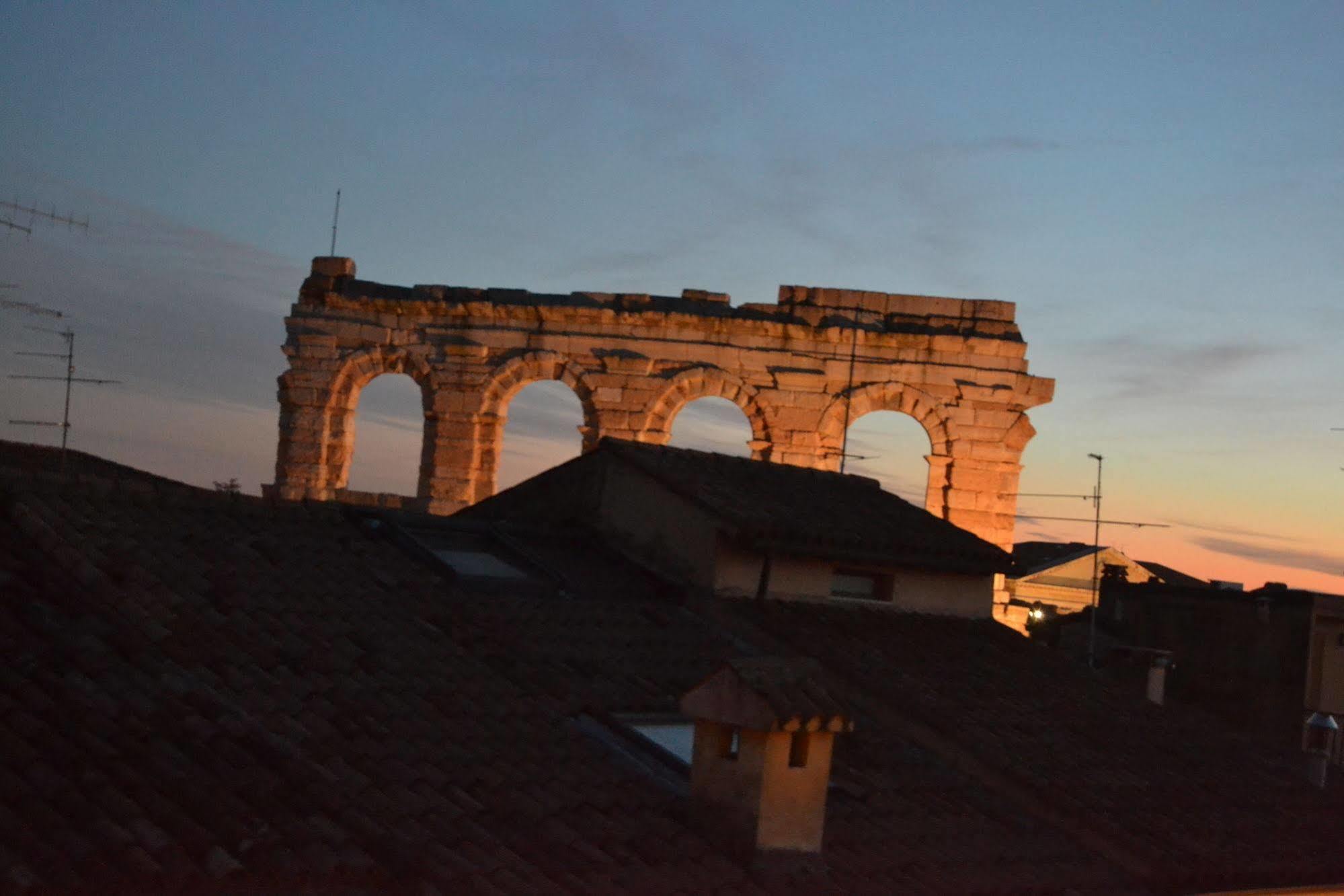 All'Opera Prima Verona Exteriör bild